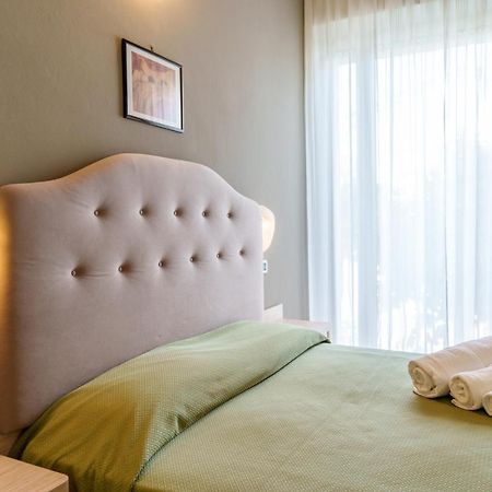 Hotel Rosso Blu Cesenatico Esterno foto